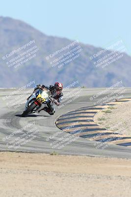 media/Oct-05-2025-CVMA (Sun) [[beeef4f201]]/Race 11-500-400(4)-350 Supersport/